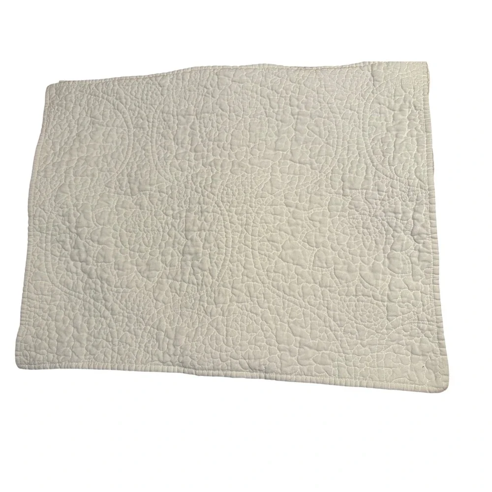 Pottery Barn White Quilted Pillow Shams Standard Set of 2 Floral Medallion Linen